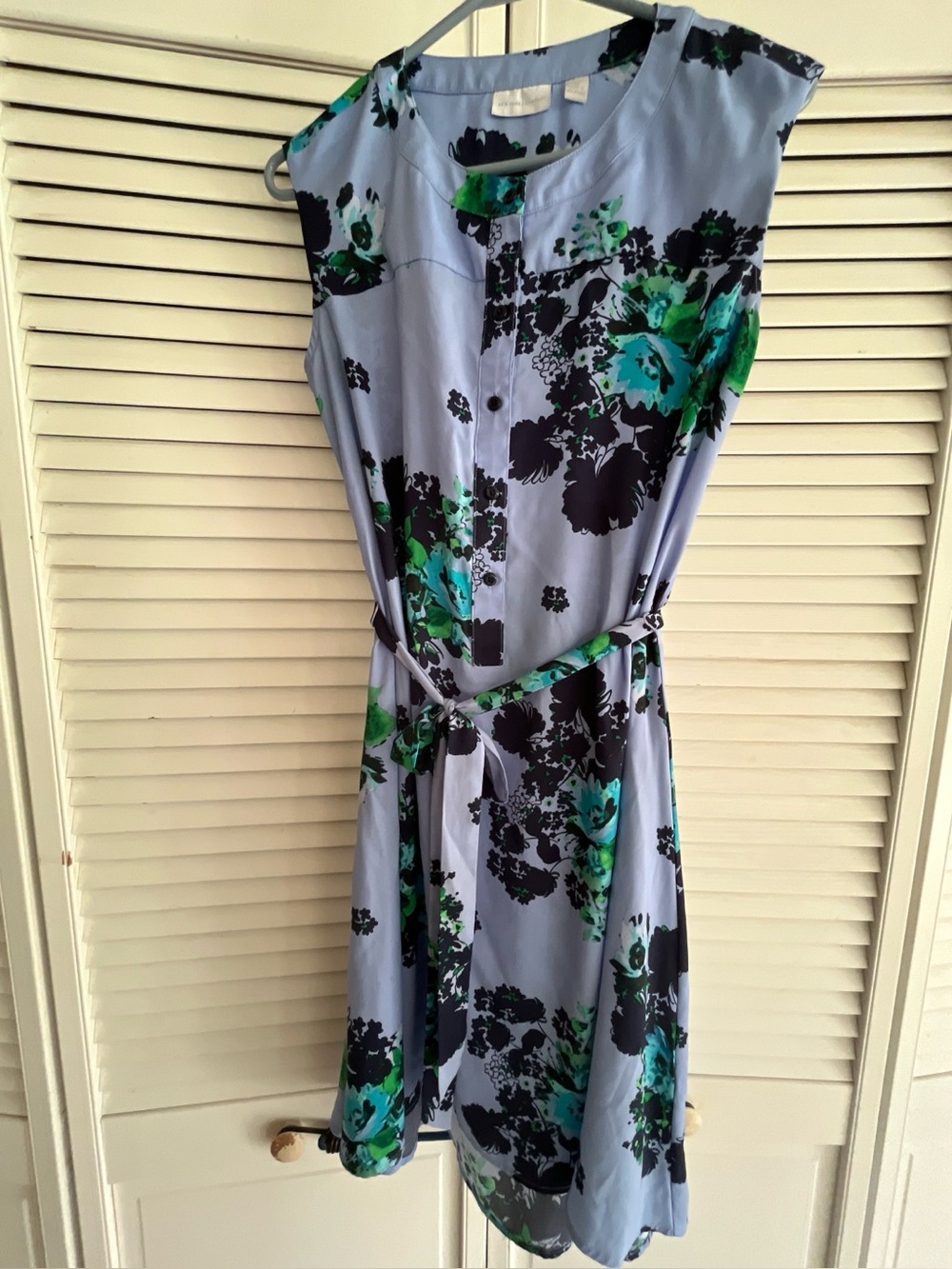 New York & Company Sky Blue Floral Print Silky Dress knee length